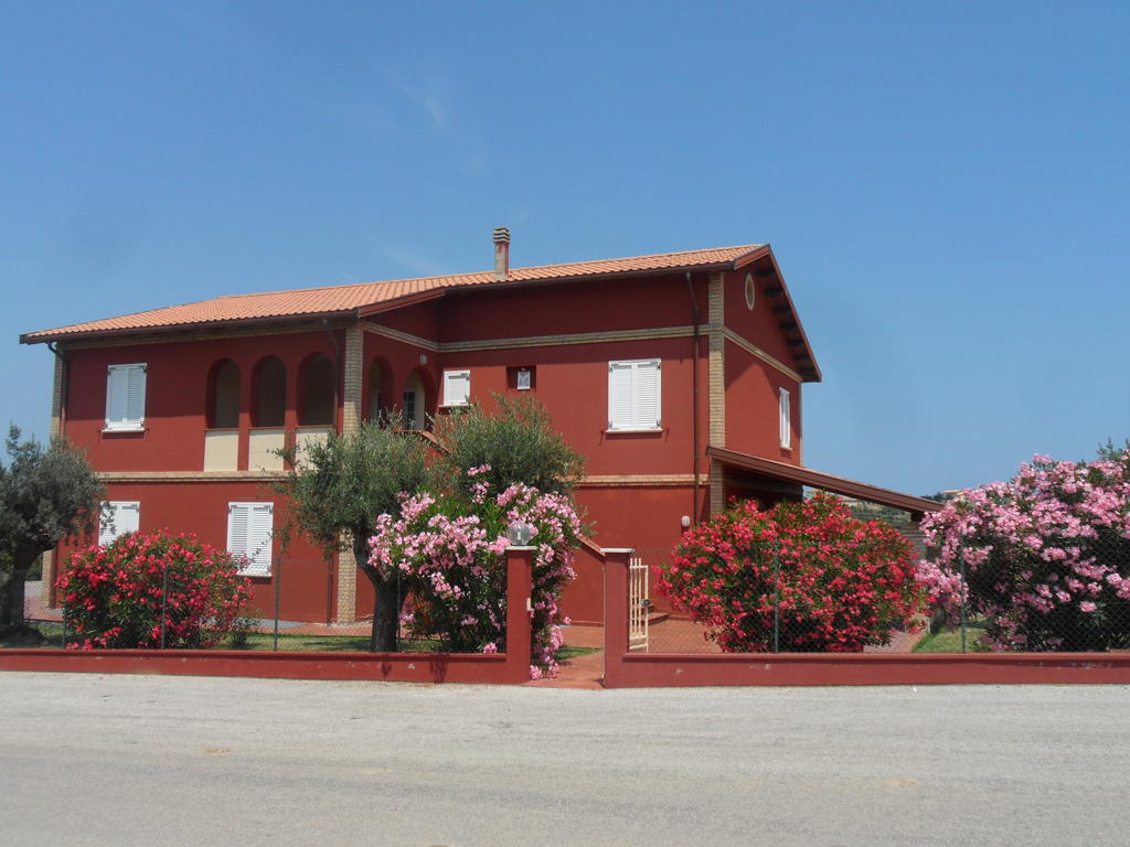 ホテル Fattoria Cerreto Mosciano SantʼAngelo エクステリア 写真